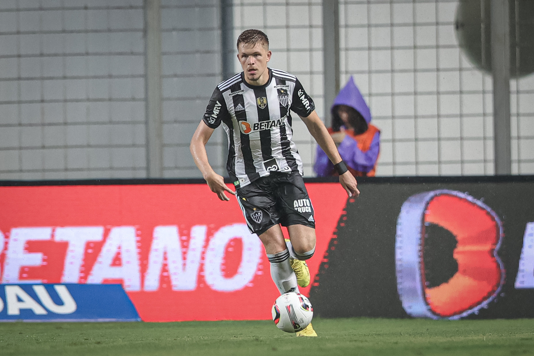 Coudet avisou que vai jogar com os reservas contra o Corinthians!