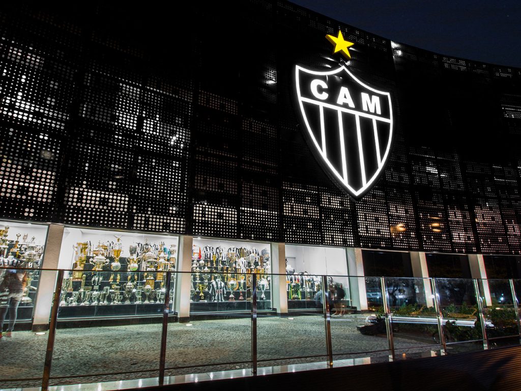 Sob nova direção, agora é Felipão - Arquibancada do Galo