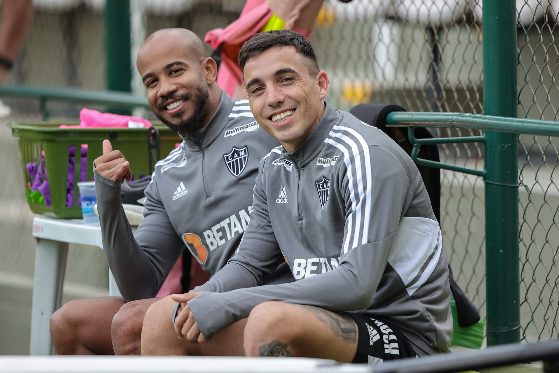 Saravia de contrato novo; Árbitro da Copa do Brasil; Fábio Gomes com futuro indefinido e mais: As principais notícias do Galo nesta segunda-feira (29) Saravia de contrato novo; Árbitro da Copa do Brasil; Fábio Gomes com futuro indefinido e mais: As principais notícias do Galo nesta segunda-feira (29)