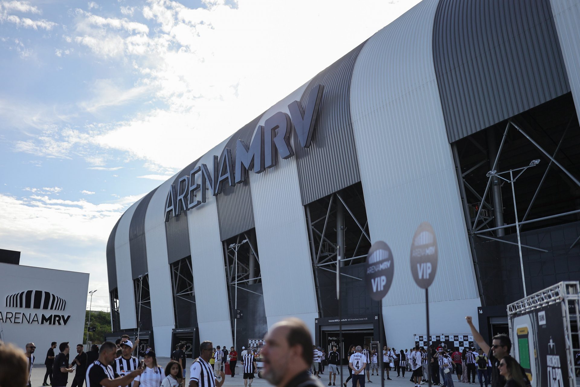 Operação de trânsito para o jogo Atlético x Santos, na Arena MRV, neste  domingo