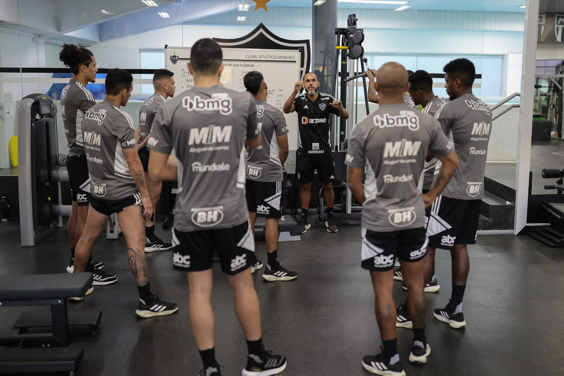 TREINO TREINO