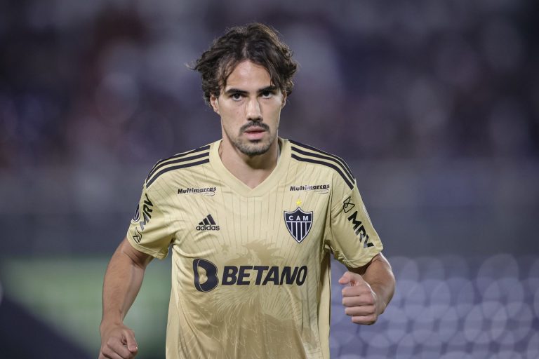 Caso deixe o Galo, Igor Gomes priorizaria transferência ao exterior, diz jornalista
