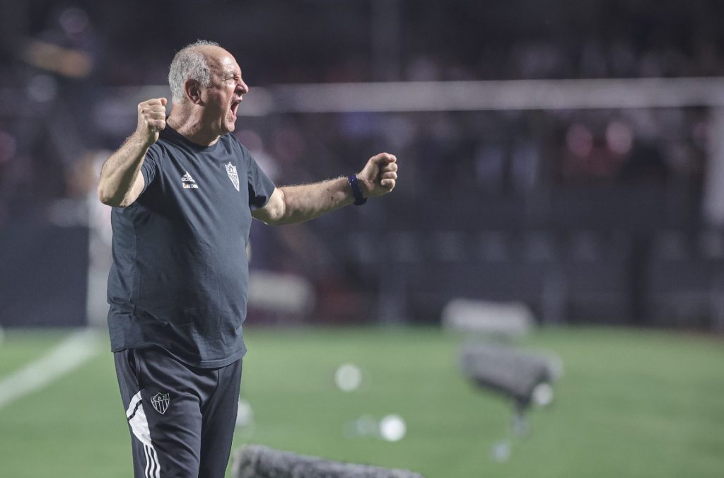 Com Felipão, Atlético lidera tabela do segundo turno do Campeonato