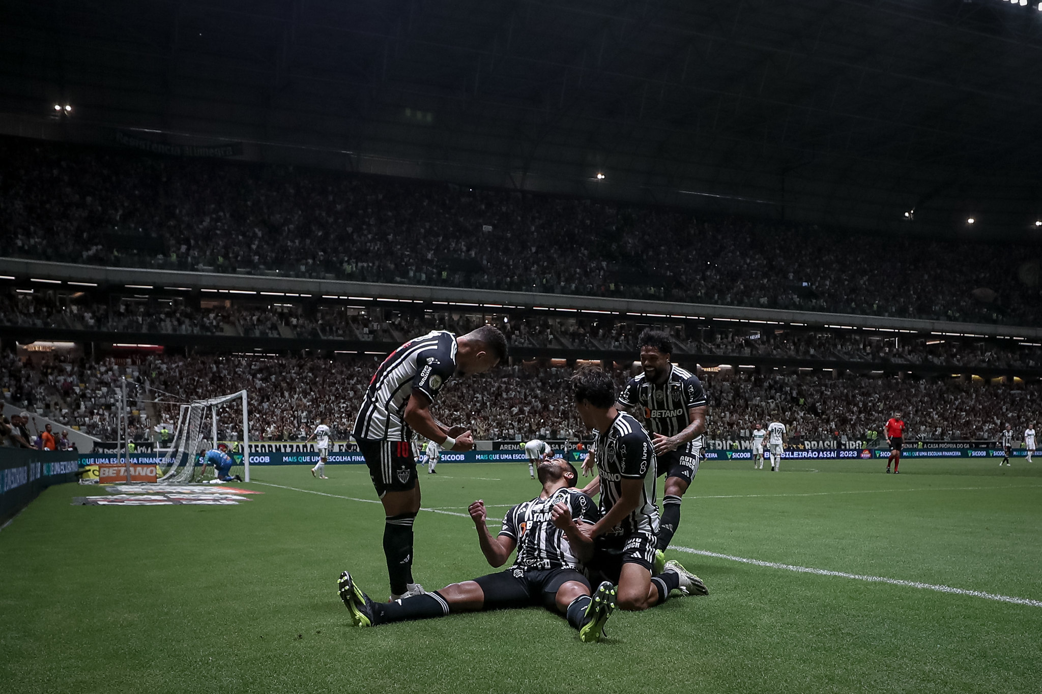 Sávio no Manchester City, prata da casa renova, zaga inédita e mais: Resumão com as principais notícias do Galo nesta terça de Carnaval Sávio no Manchester City, prata da casa renova, zaga inédita e mais: Resumão com as principais notícias do Galo nesta terça de Carnaval