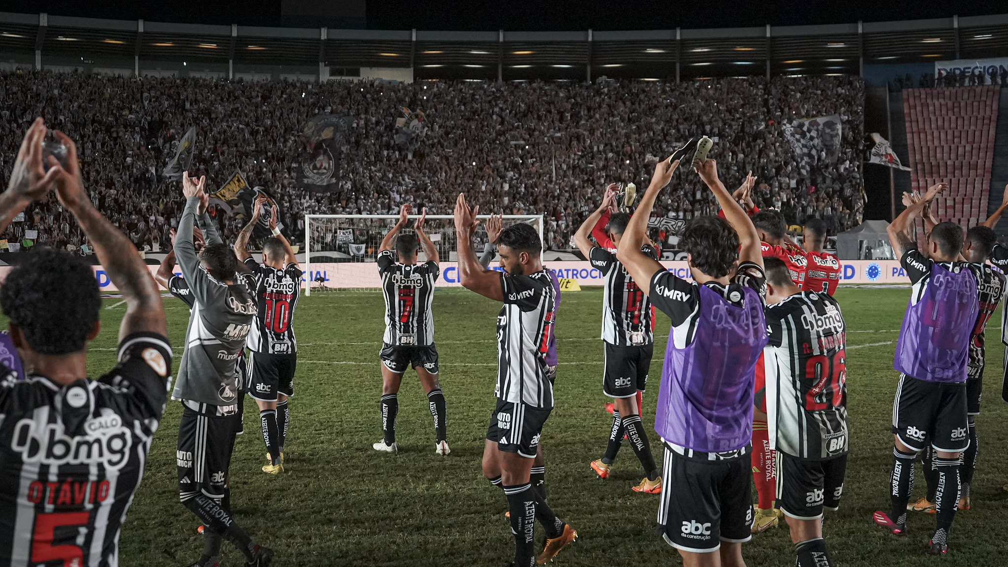 Clássico entre Atlético e Flamengo tem ativação do ABC da Construção