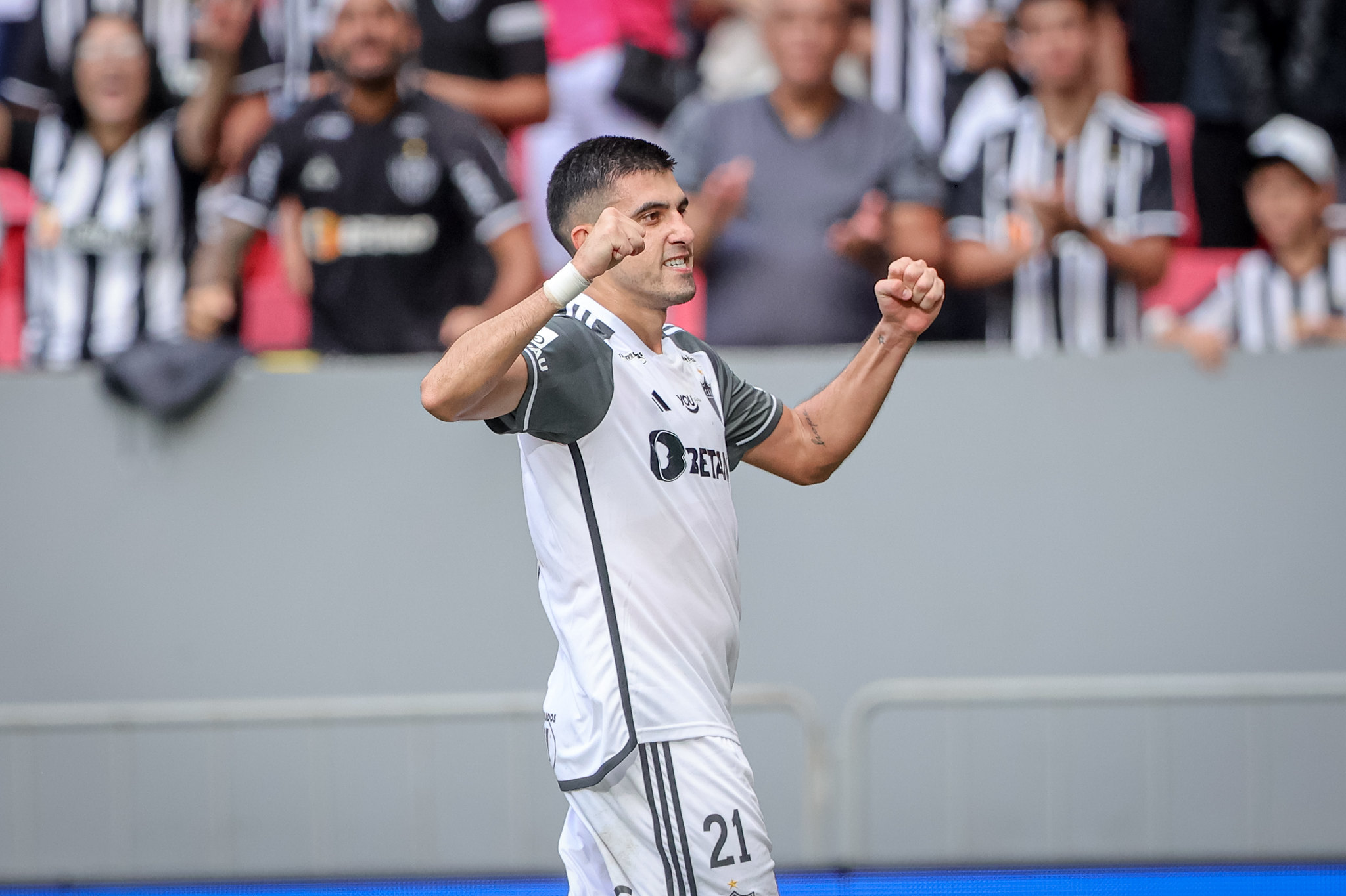 Battaglia diz entender bronca da Massa, mas pede união entre todos no Atlético Battaglia diz entender bronca da Massa, mas pede união entre todos no Atlético