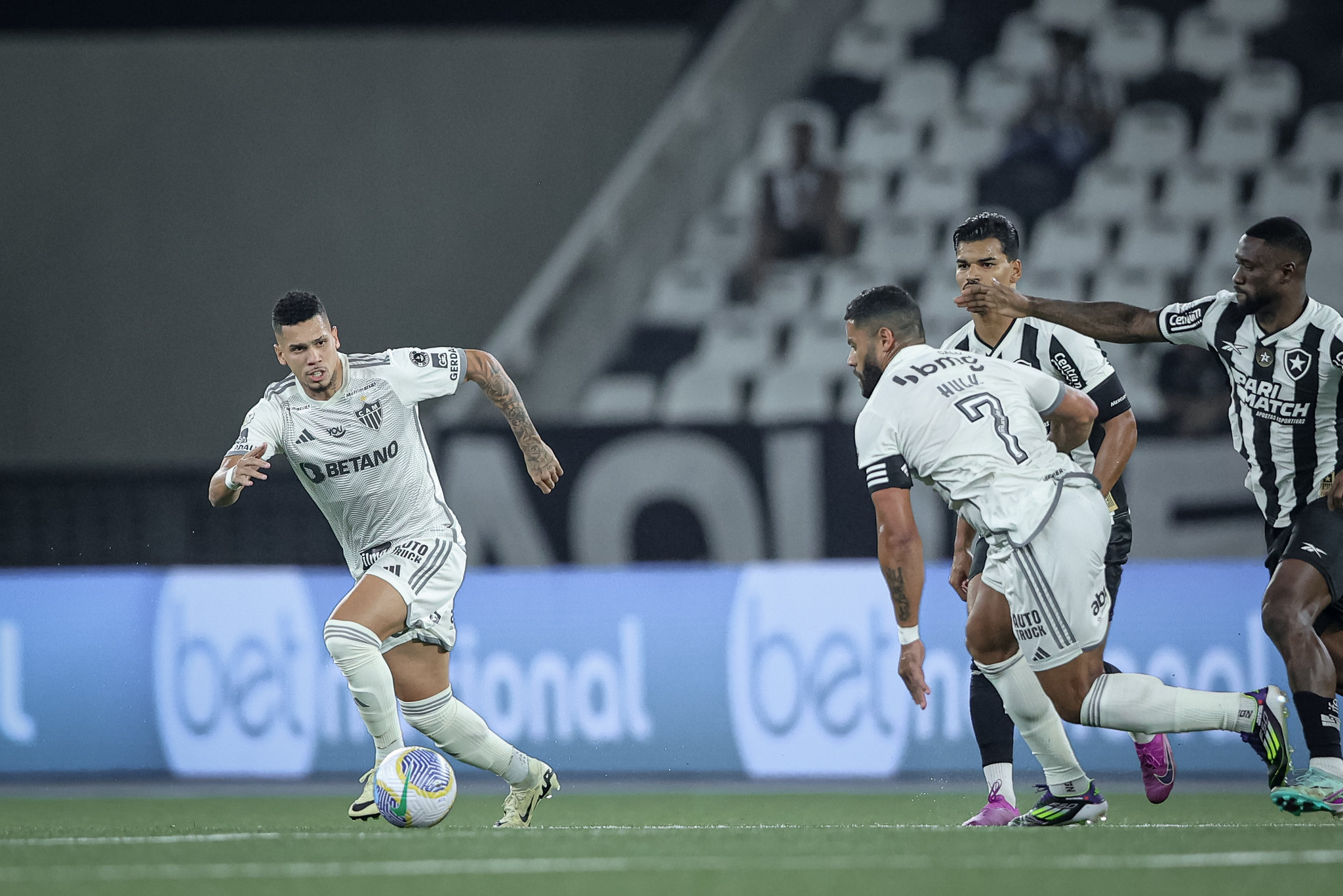 AO VIVO: Transmissão de Botafogo x Atlético pelo Campeonato Brasileiro -  FalaGalo