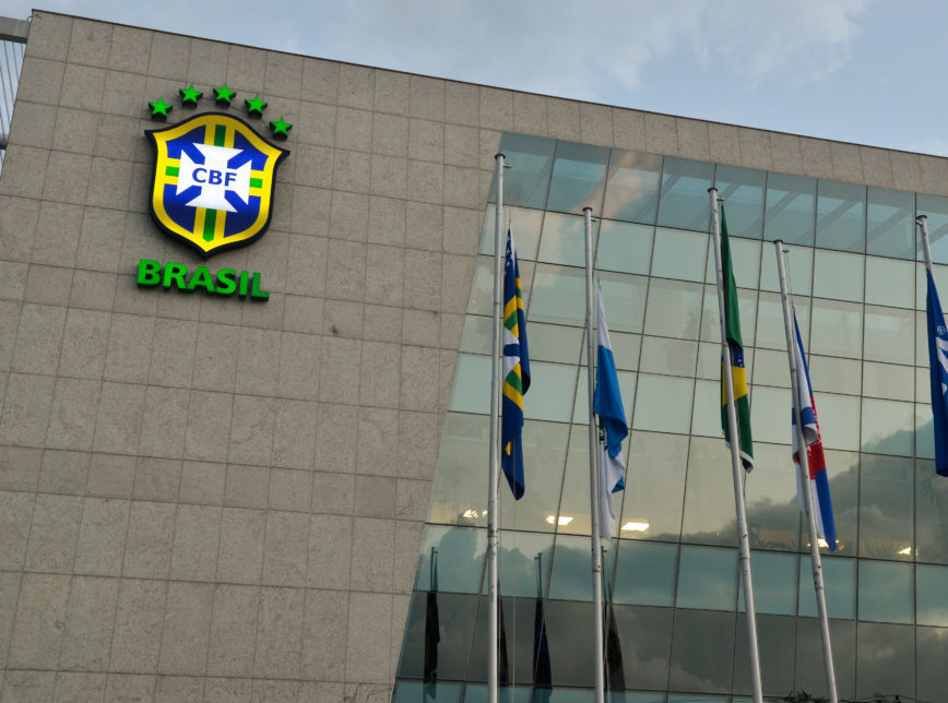 Sede da CBF retira o nome de José Maria Marin da fachada