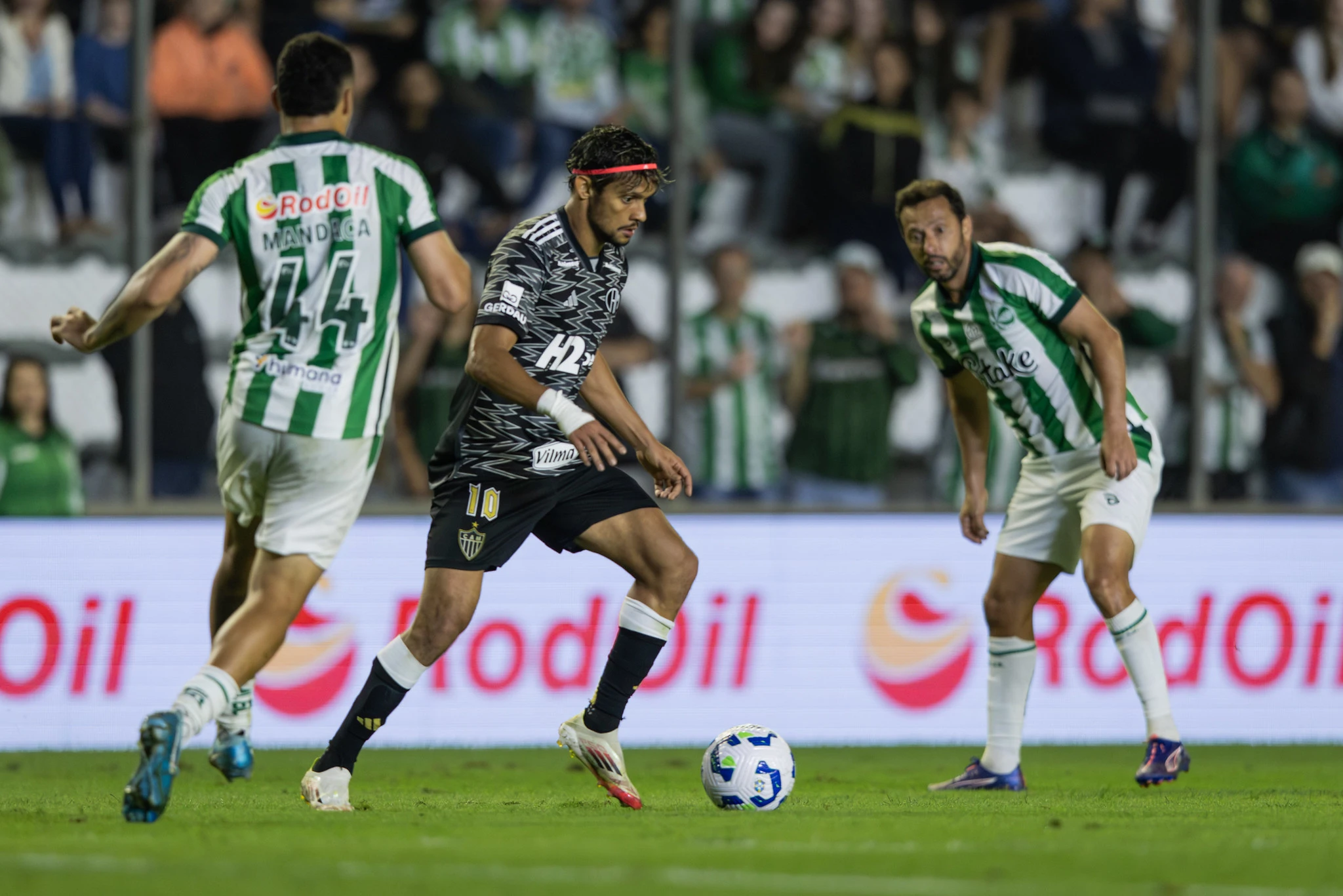 atletico-vence-o-juventude Galo vence Juventude por 1 a 0.