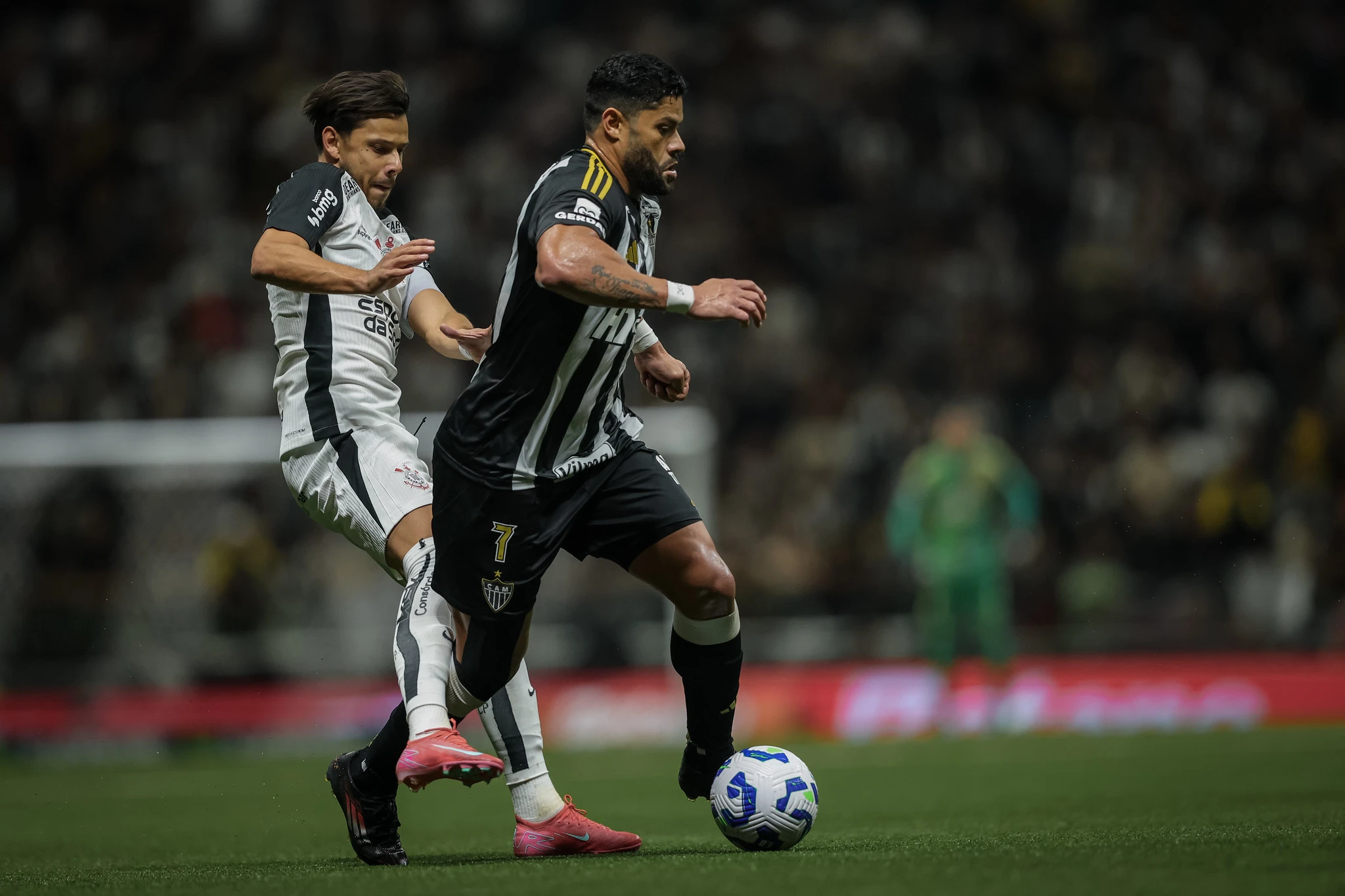 Atlético pressiona, mas empata contra o Corinthians.