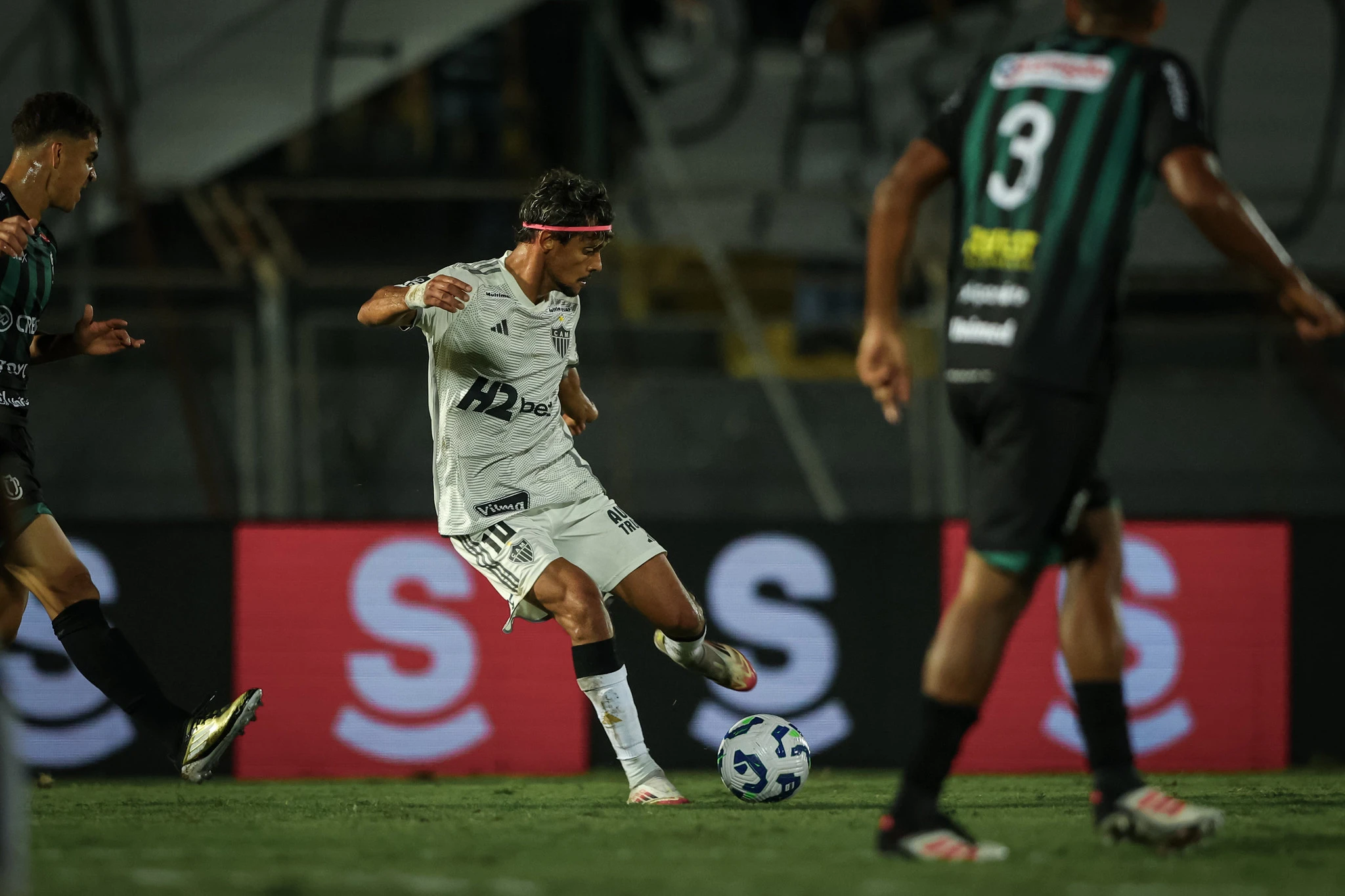 Confira tudo sobre o confronto de logo mais entre Atlético x Maringá pela Copa do Brasil.