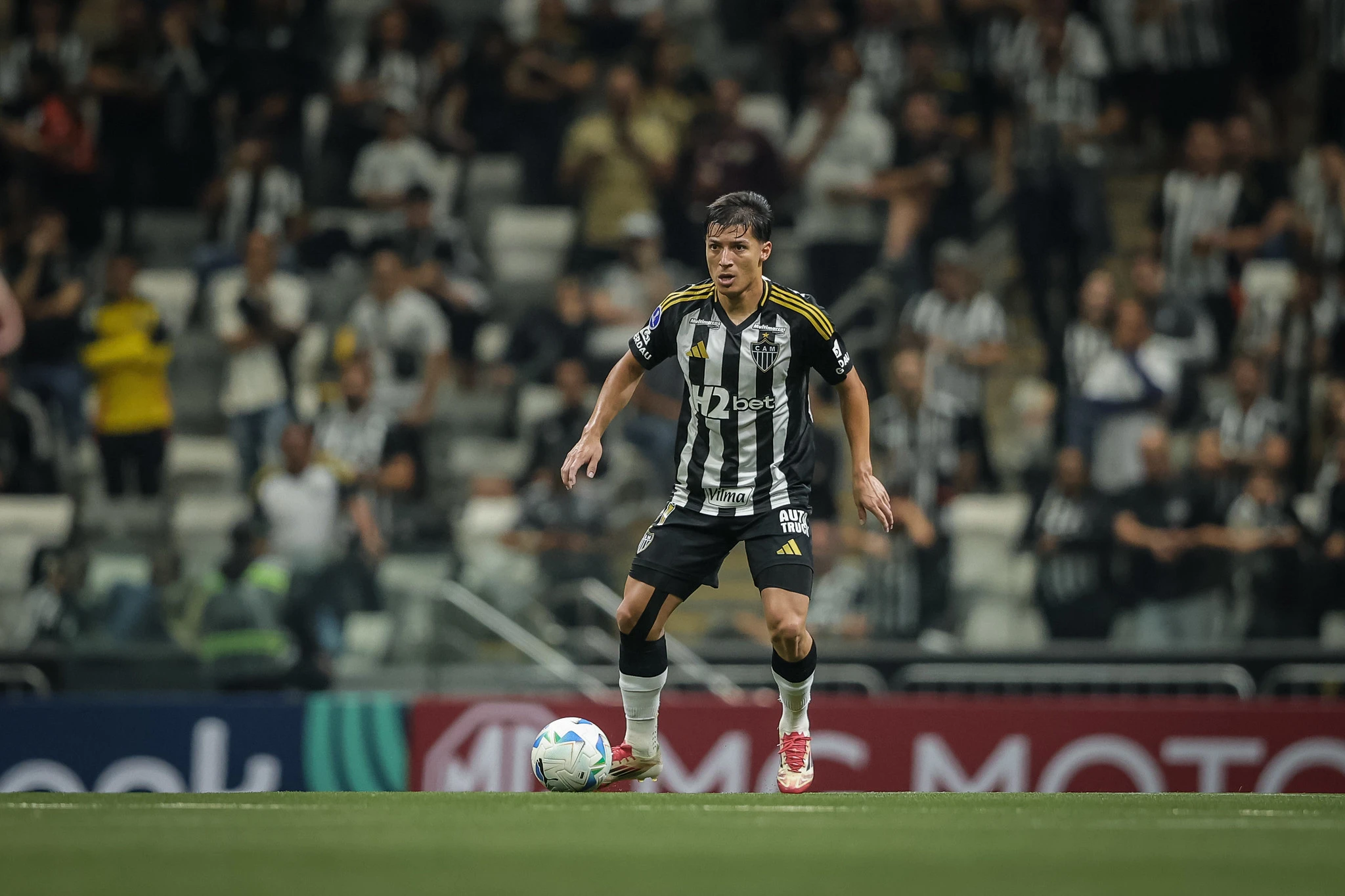 Com inúmeros desfalques, Galo enfrenta o Bucaramanga.