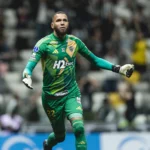Everson vira herói nos pênaltis e classifica o Galo na Sul-Americana