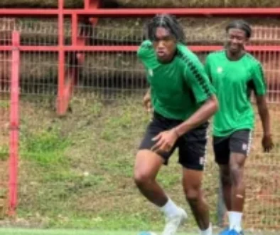Atlético avalia zagueiro franco-guianense como parte de projeto de captação internacional