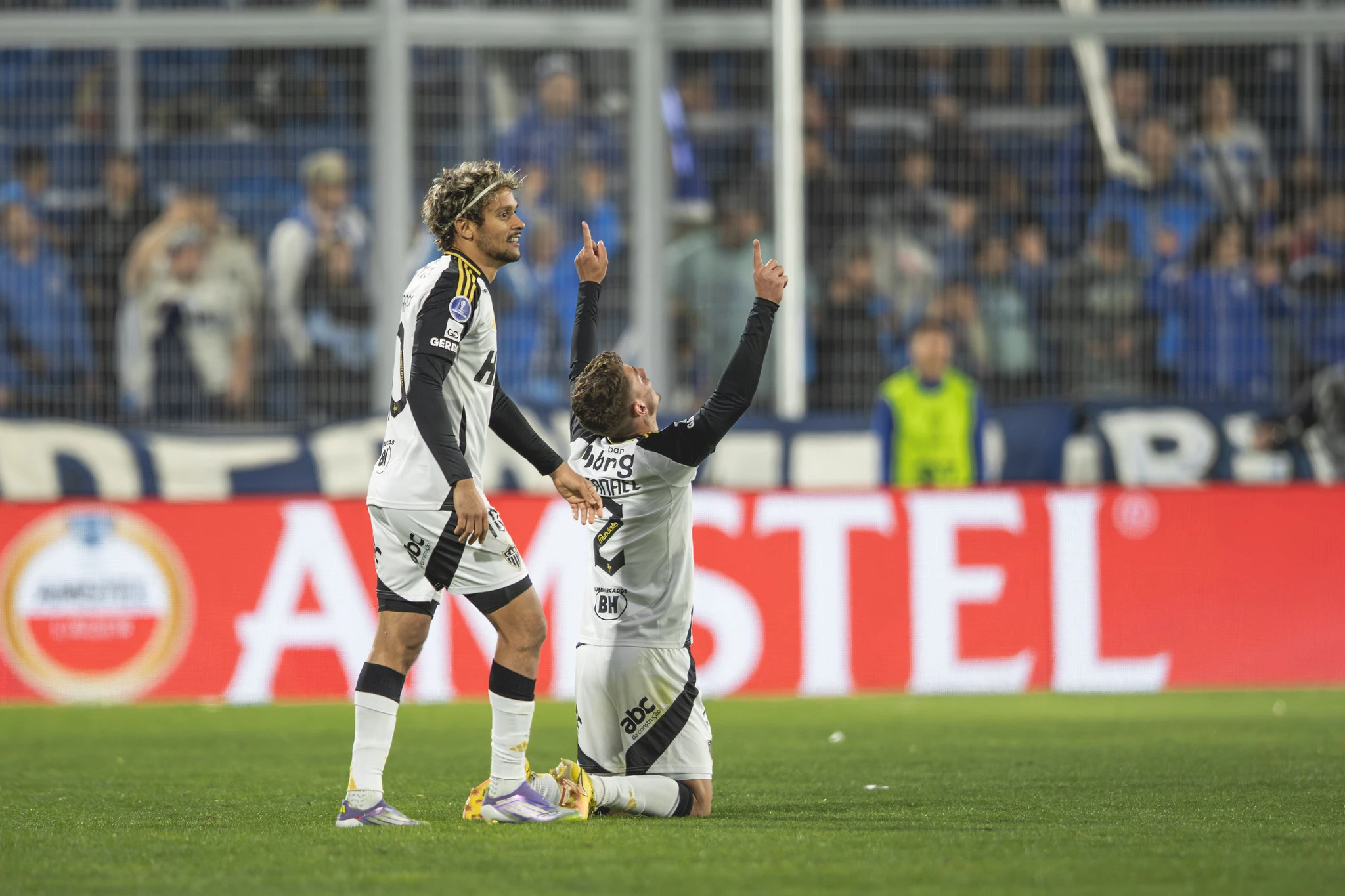 Galo vence com gol de Natanael e está nas quartas de final da Sul-Americana.