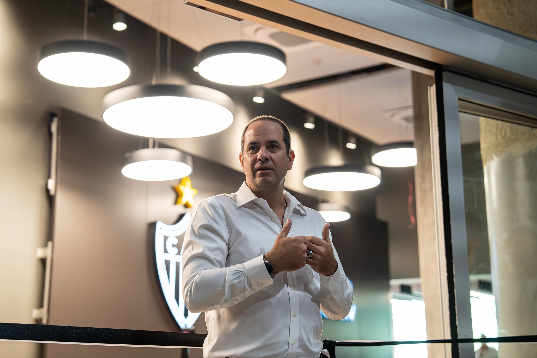 CEO do Atlético defende fair play financeiro e cobra regras claras para clubes brasileiros