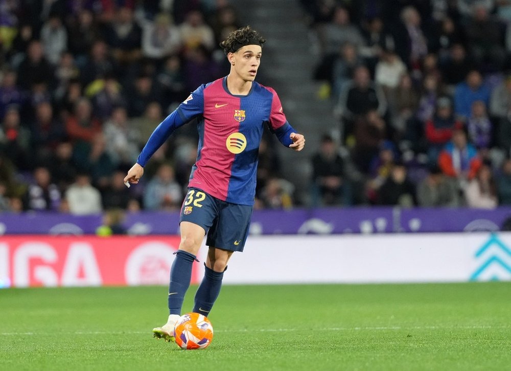 hector-fort--durante-el-partido-de-laliga-de-futbol-que-real-valladolid-y-fc-barcelona-disputan-este-sabado-en-el-estadio-jose-zorrilla--efe-r--garcia