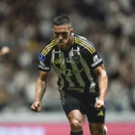 Mudanças de Cuca funcionam, e Hulk e Cuello garantem virada sobre o Godoy Cruz