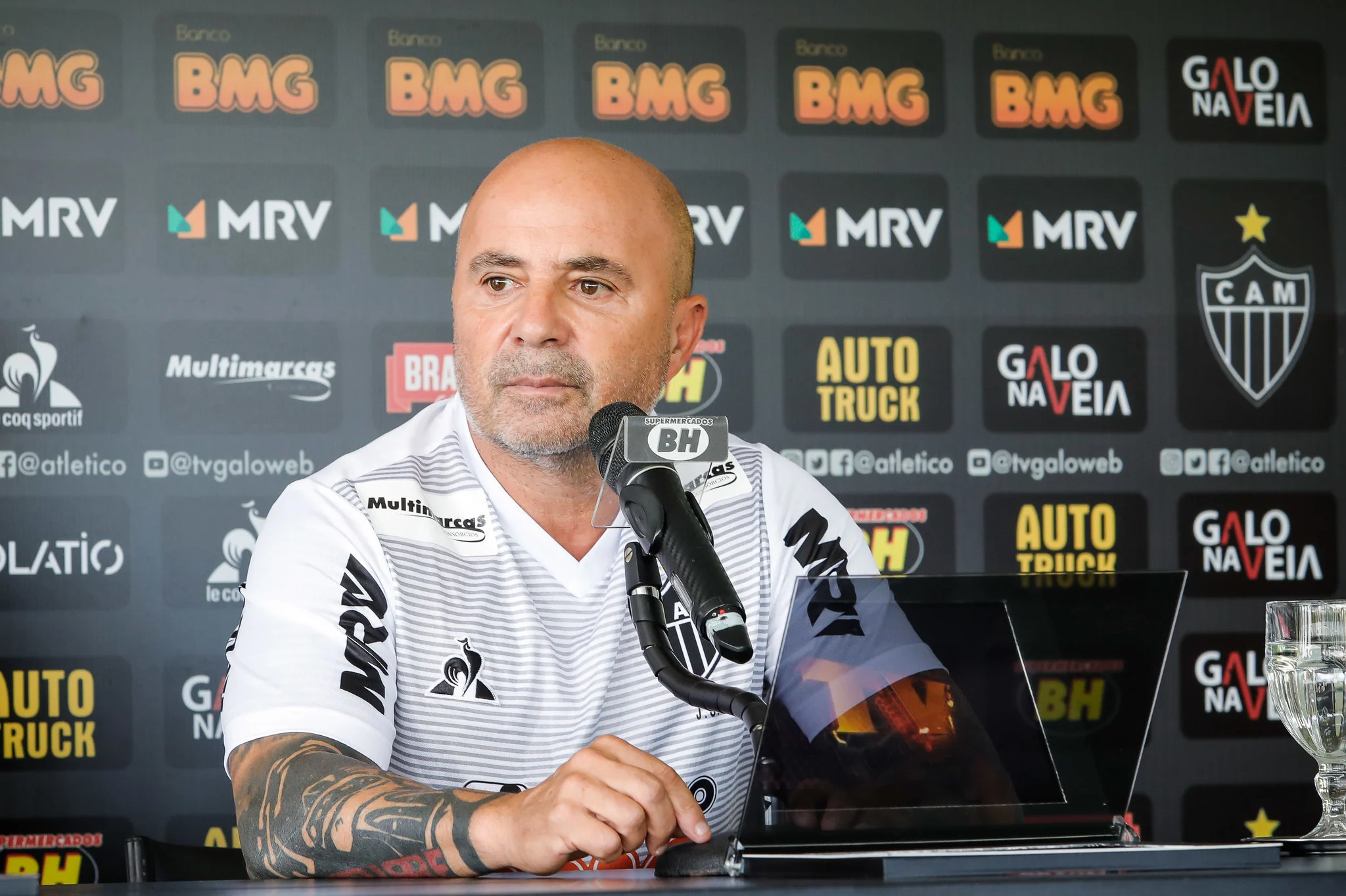 Atlético acerta contratação de Jorge Sampaoli