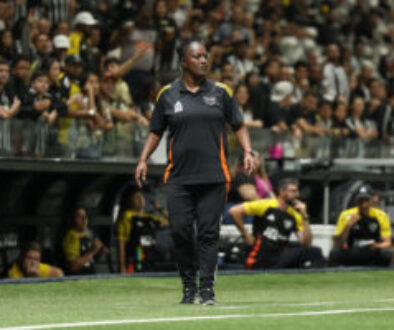 Fabi Guedes, treinadora das Vingadoras (Foto: Daniela Veiga / Atlético)