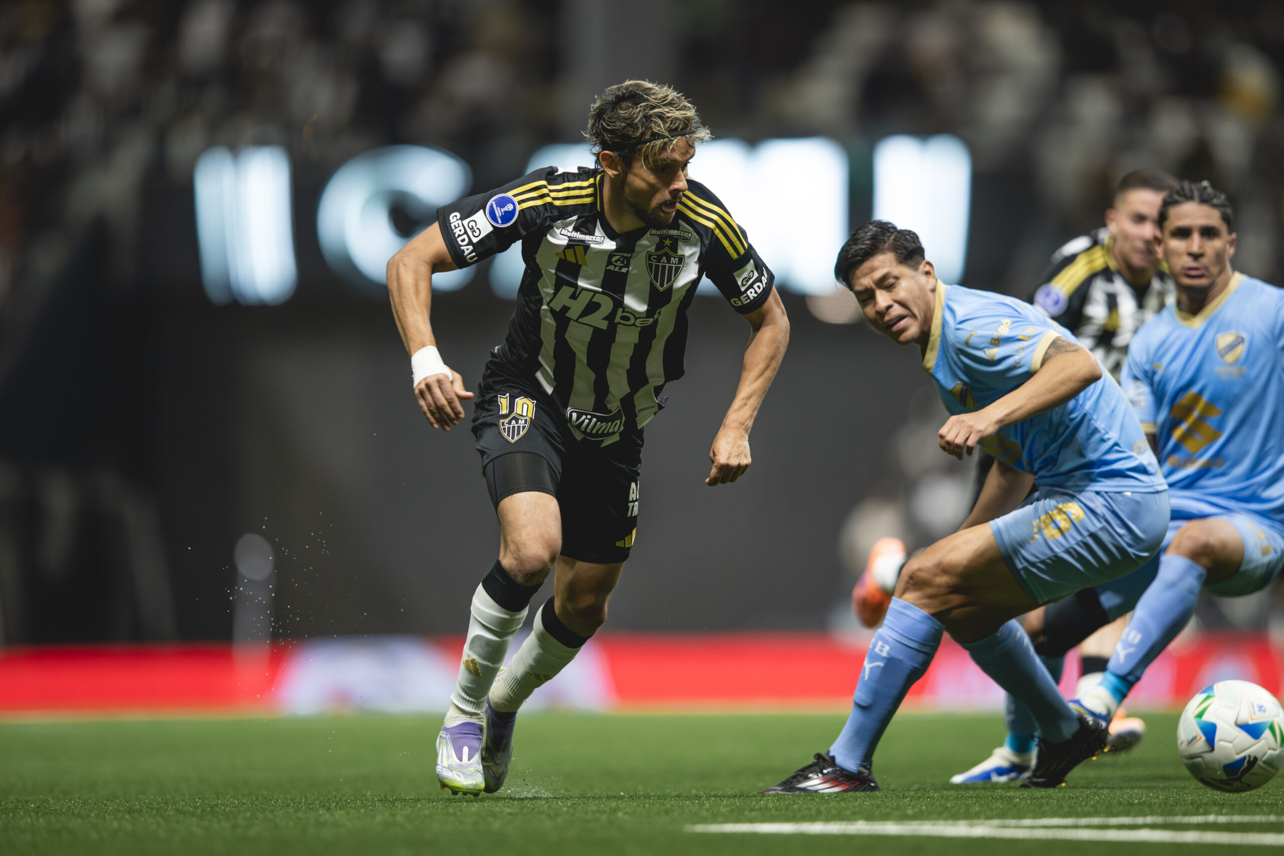 Cruzamento de Scarpa, gol de Bernard, e classificação Alvinegra na Sul-Americana (Foto: Pedro Souza / Atlético)