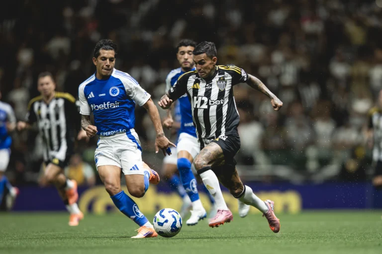 Atlético domina, mas empata com o Cruzeiro em clássico intenso na Arena MRV