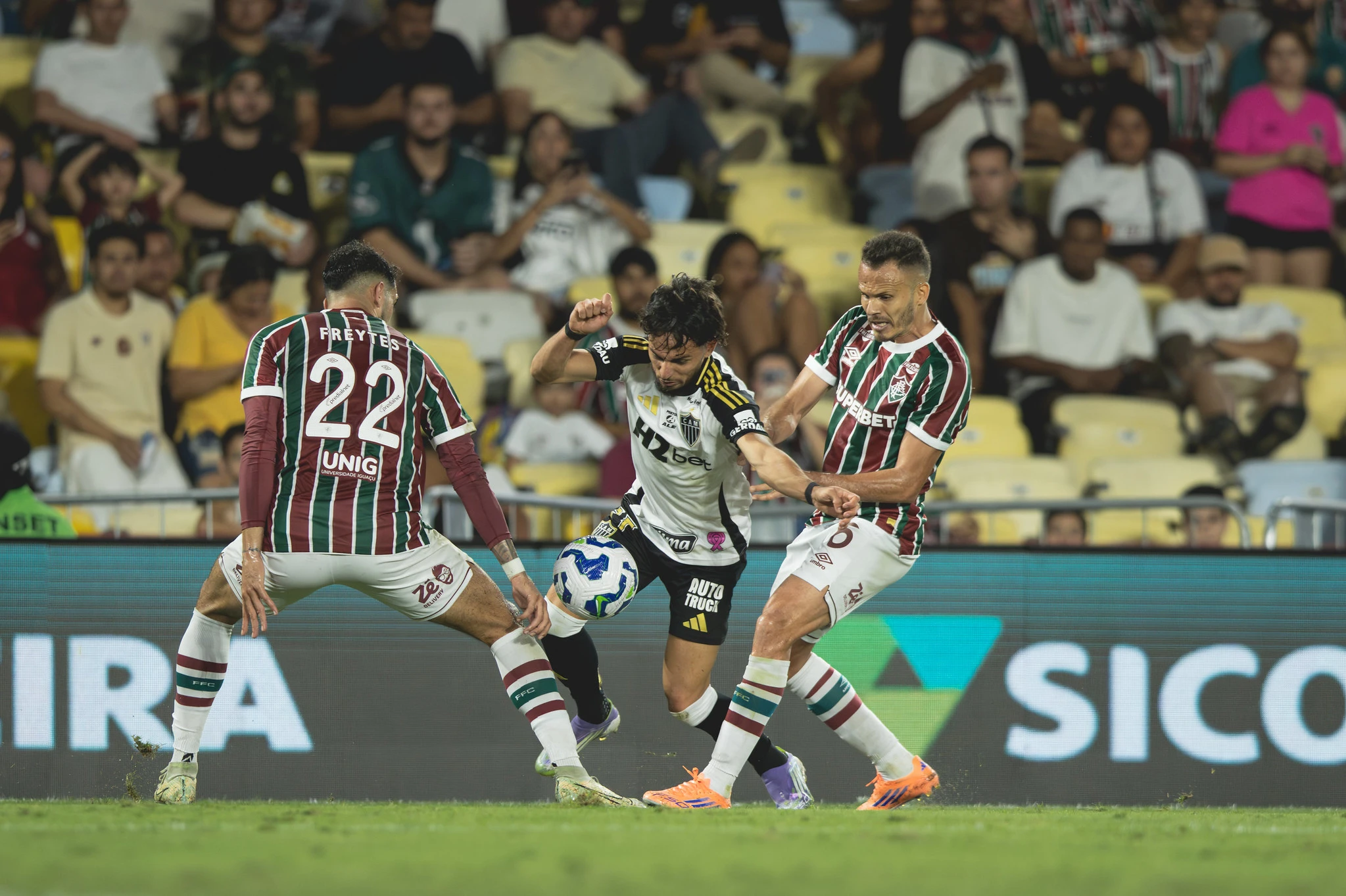 Derrota para o Fluminense acende alerta sobre risco de rebaixamento do Atlético