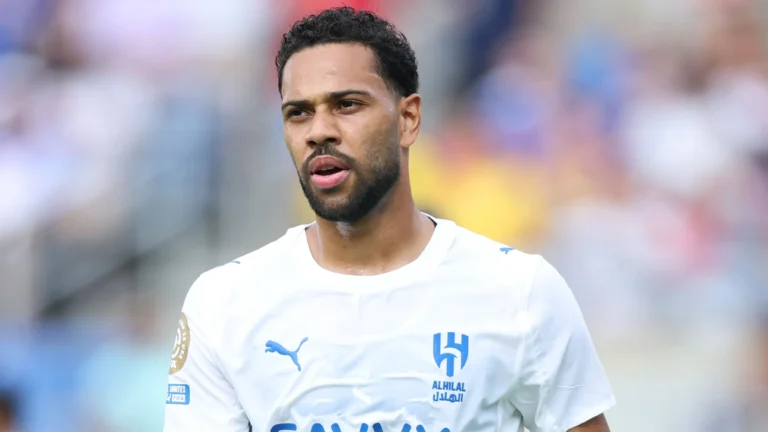 Livre no mercado, Renan Lodi deve ser o novo lateral-esquerdo do Atlético