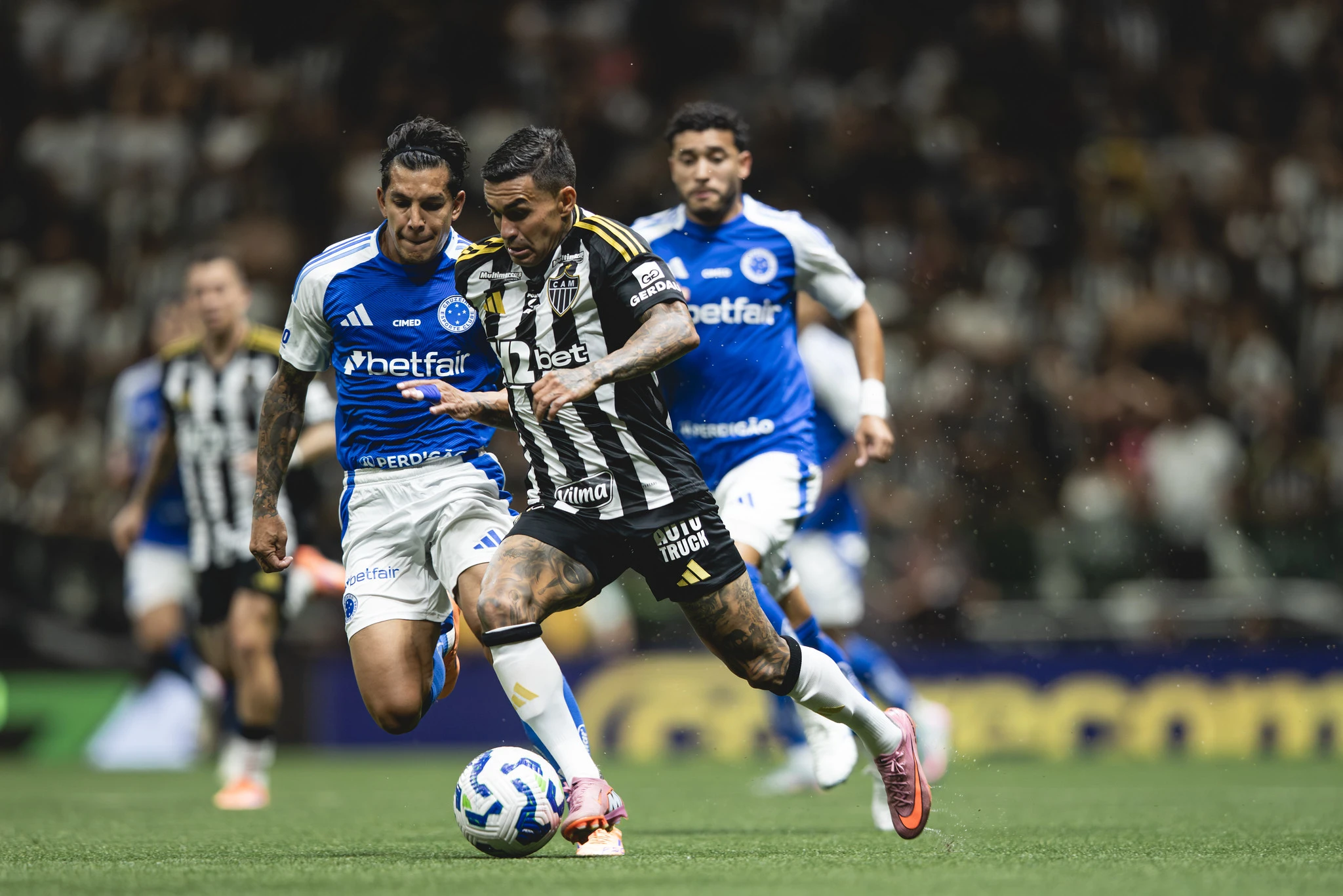 Atlético x Cruzeiro: escalações, dúvidas e arbitragem do Superclássico