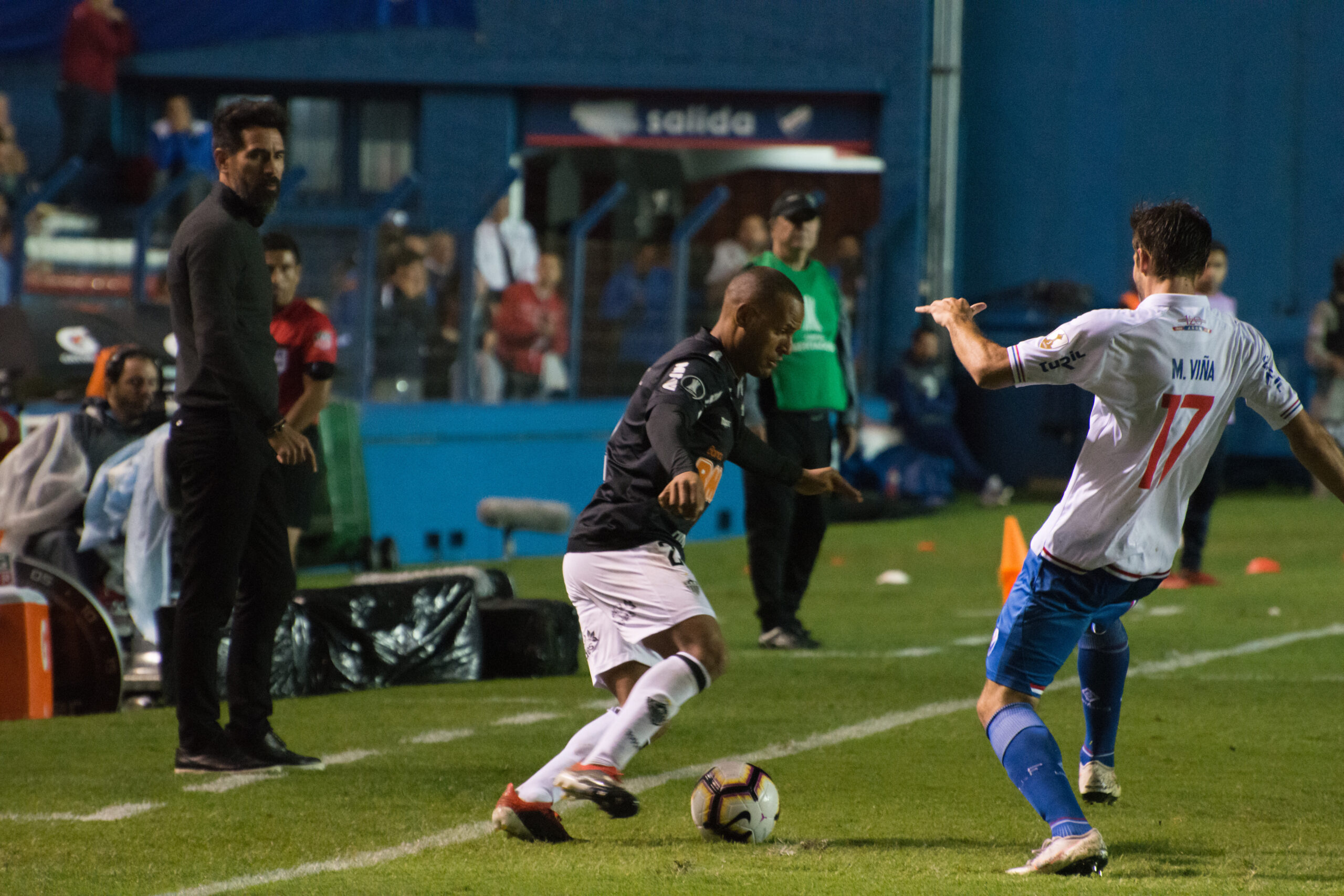 Eduardo Domínguez enfrentou - e venceu - o Atlético, em 2019 (Foto: Staff Images/Conmebol)
