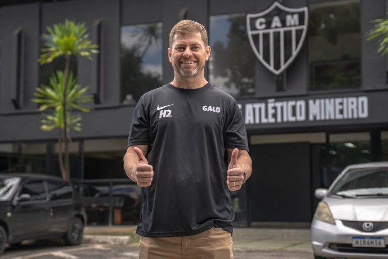 Rafael Paiva, novo técnico do Galinho sub-17 (Foto: Fabio Pinel / Atlético)