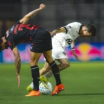 Cresce com a bola, vacila sem ela