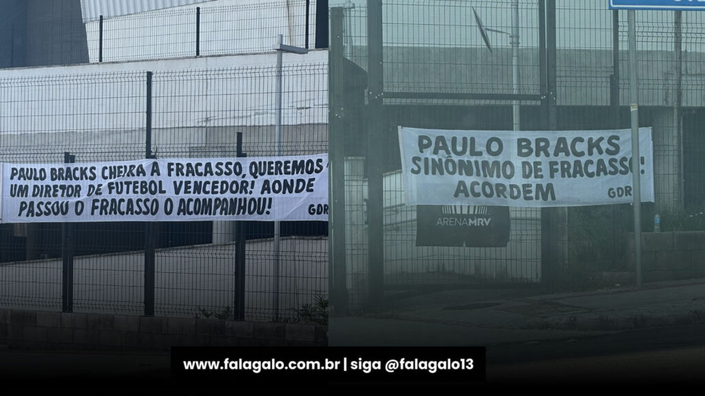 Protesto da torcida contra Paulo Bracks, na Arena MRV (Imagens: Juan Britto/Fala Galo)