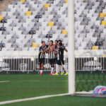 Galinho sub-17 venceu o Fortaleza, na Arena MRV (Foto: Luis Amaral / Atlético)