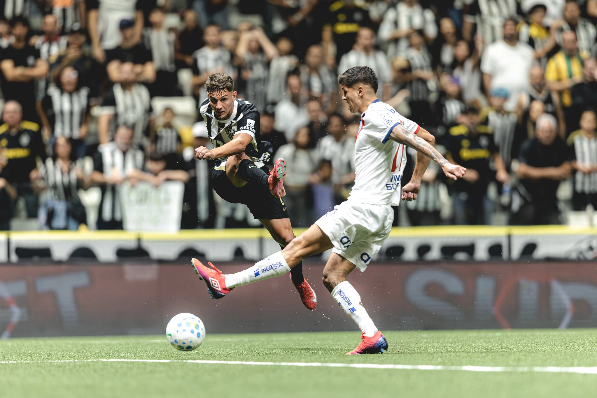 Atlético repete a falta de repertório ofensivo e empata com o Bahia no retorno do Brasileirão.