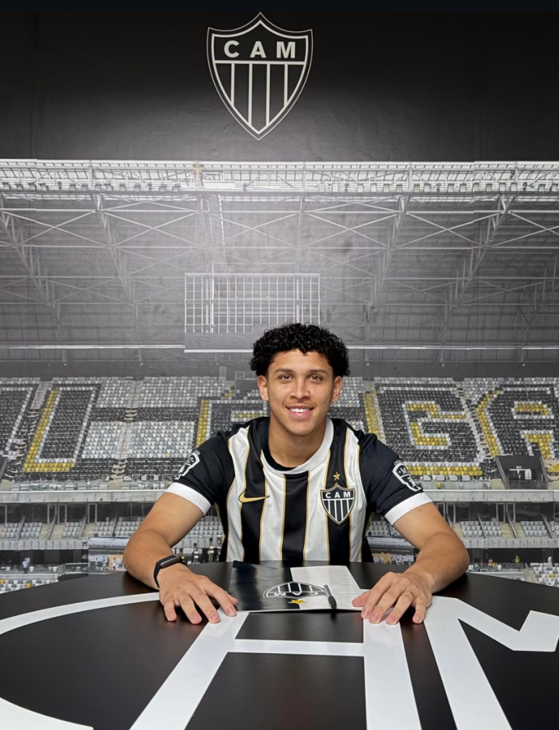 Lucas Vieira, novo volante do Galo (Foto: Reprodução/Instagram)