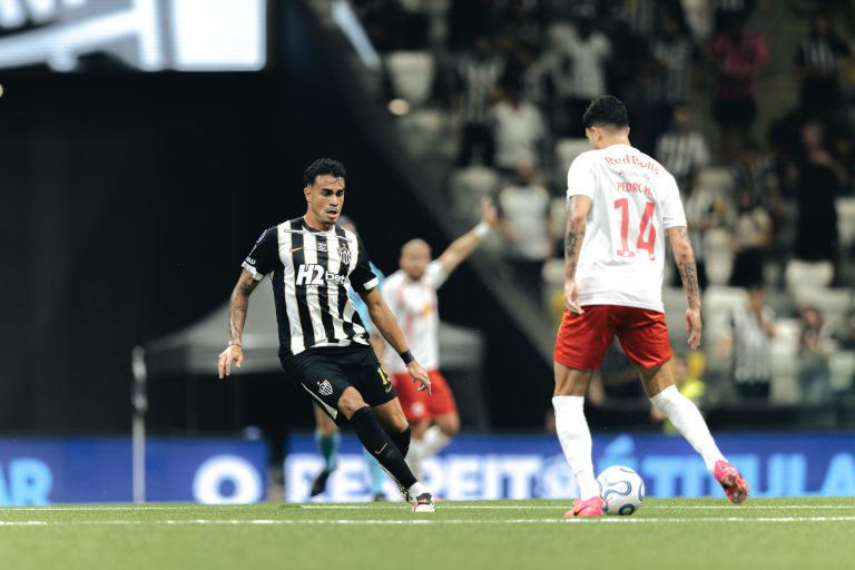 Atlético defende invencibilidade contra o Bragantino na Arena MRV; confira os confrontos