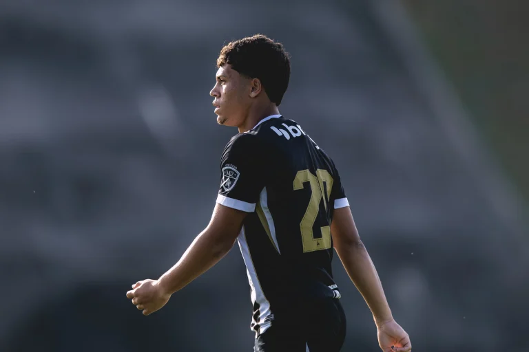 Filho de Hulk, Ian Ângelo assina primeiro contrato profissional com o Galo