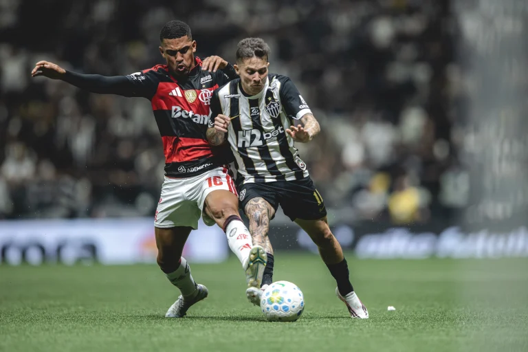 Flamengo x Atlético: prováveis times, desfalques, arbitragem e onde assistir o duelo pela 32ª rodada do Brasileirão